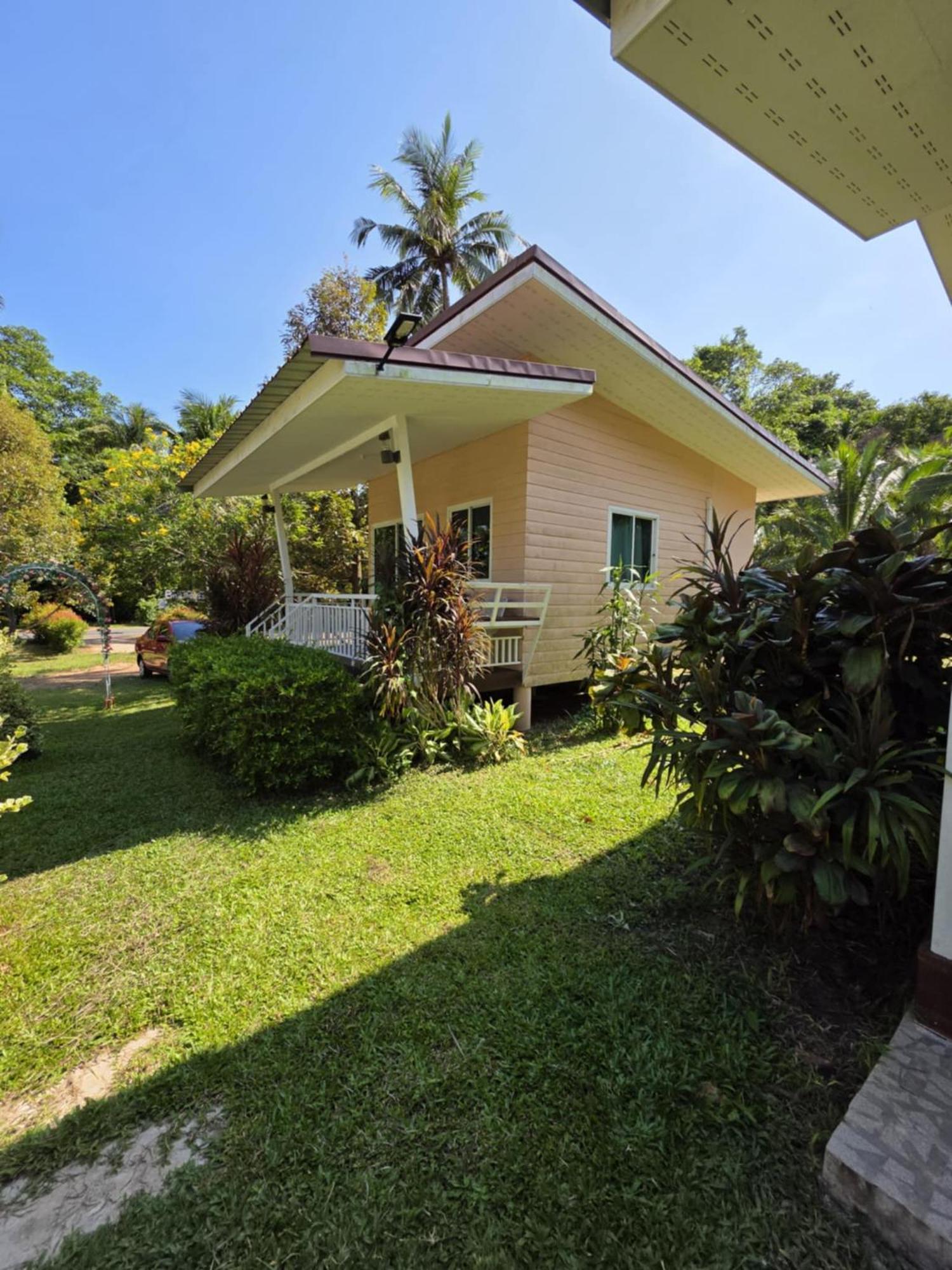 Baan Suan Khun Ta บ้านพักสวนคุณตา Koh Chang Dış mekan fotoğraf